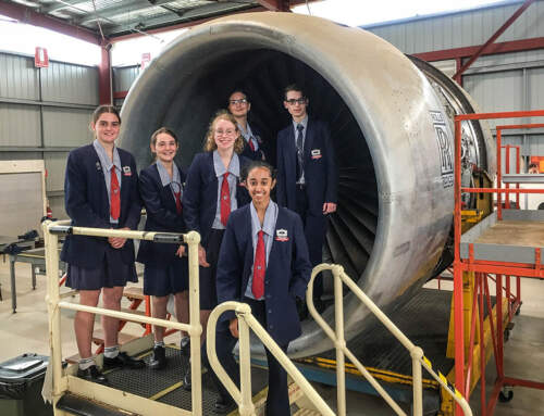 Aviation Students Tour GE